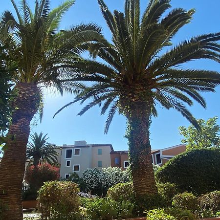 2 Bedrooms, 15 Min Walk To Beach, Ac, Pool & Fiber Internet In A Quiet, Private Gated Domain 5Kms To St Tropez Cogolin Exterior foto