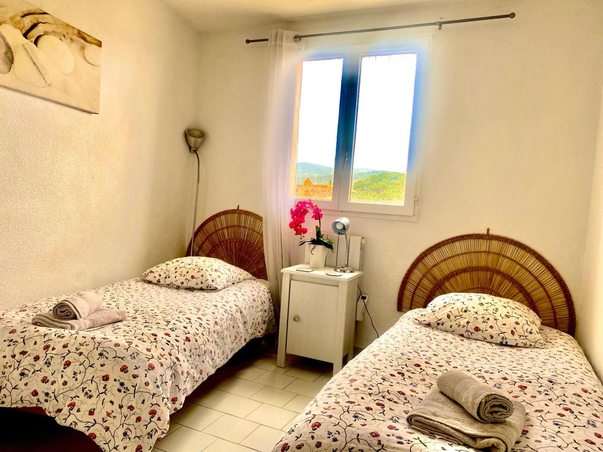 2 Bedrooms, 15 Min Walk To Beach, Ac, Pool & Fiber Internet In A Quiet, Private Gated Domain 5Kms To St Tropez Cogolin Exterior foto